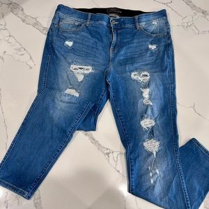 Torrid 22T Bombshell Skinny #FeelTheFit Premium Stretch